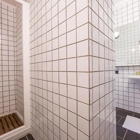 Sleeps 4 Apartment Cadenabbia