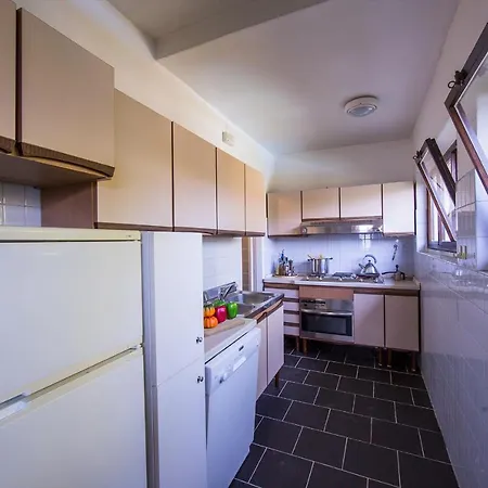 Apartment Sleeps 4